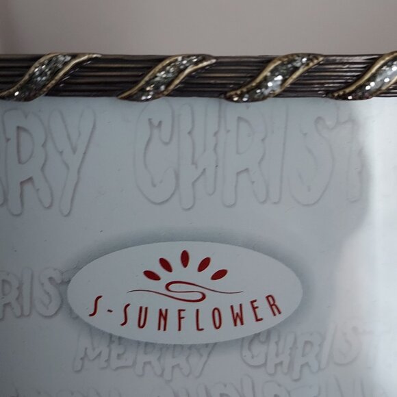 S-Sunflower Designs Metal Silver Tone/Enameled Christmas 4" x 6" Photo Frame - Picture 7 of 11